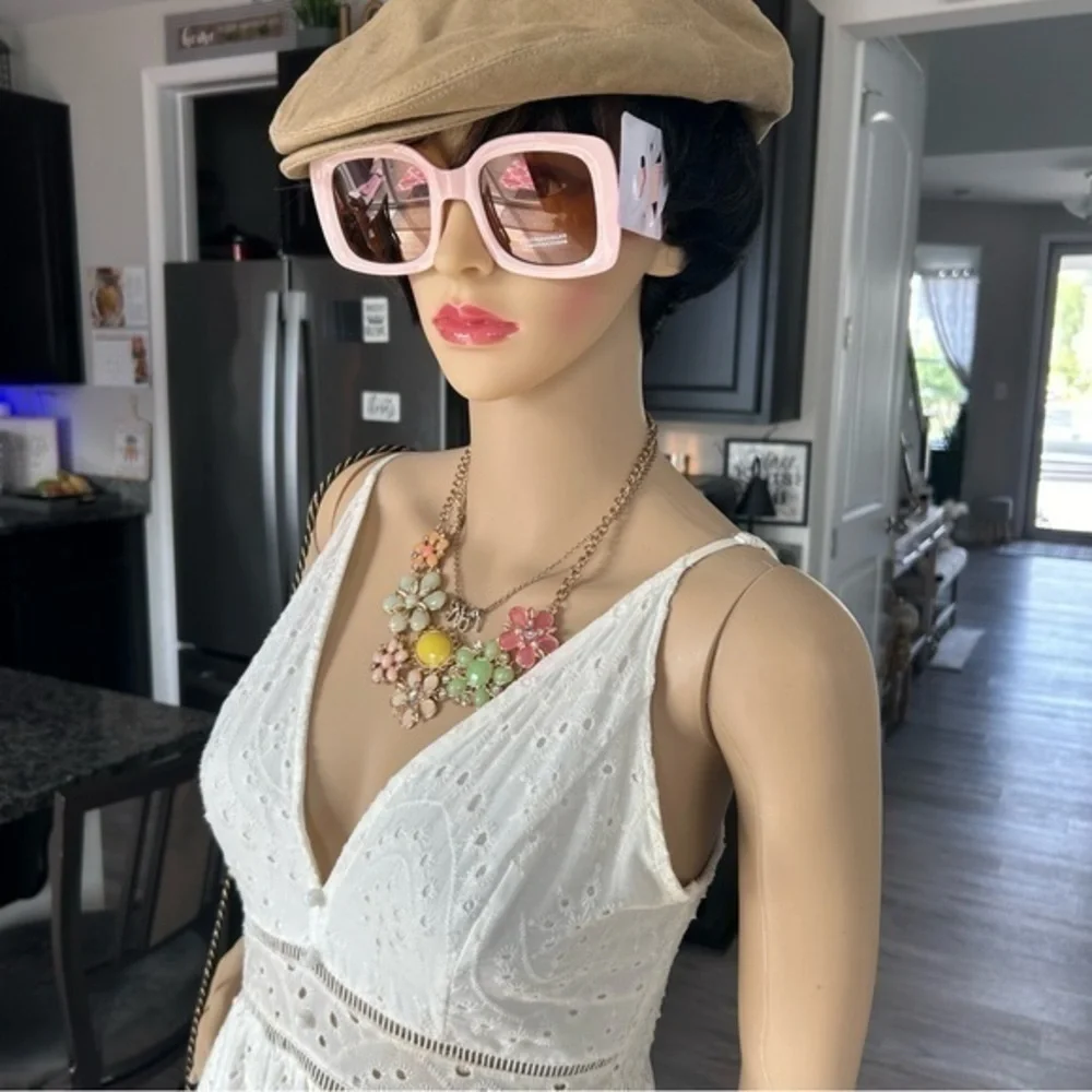 💋NWT Statement oversized square framed pink pearl sunglasses 🕶 sunshades